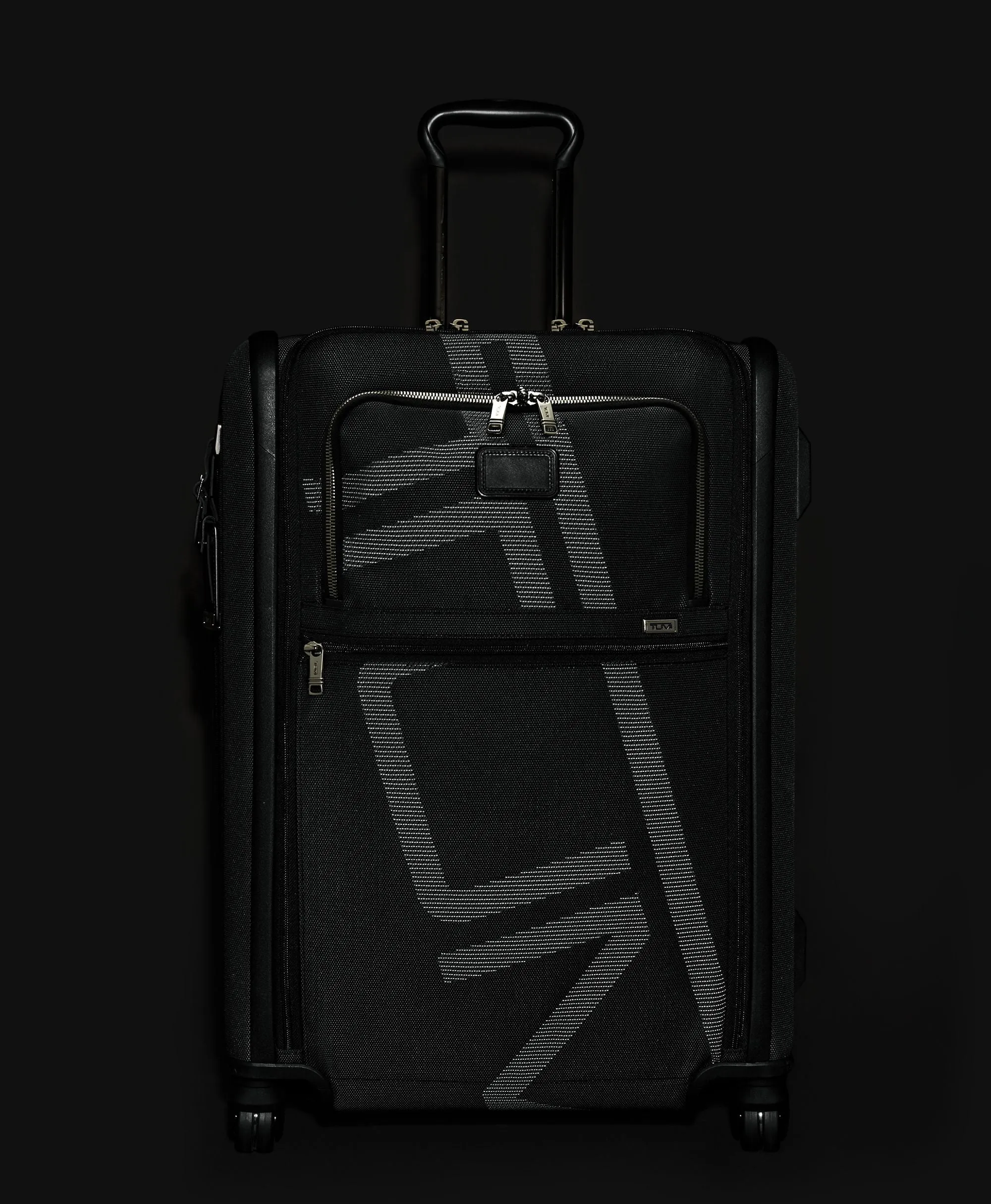 Alpha Short Trip Expandable 4-Wheel Packing Case