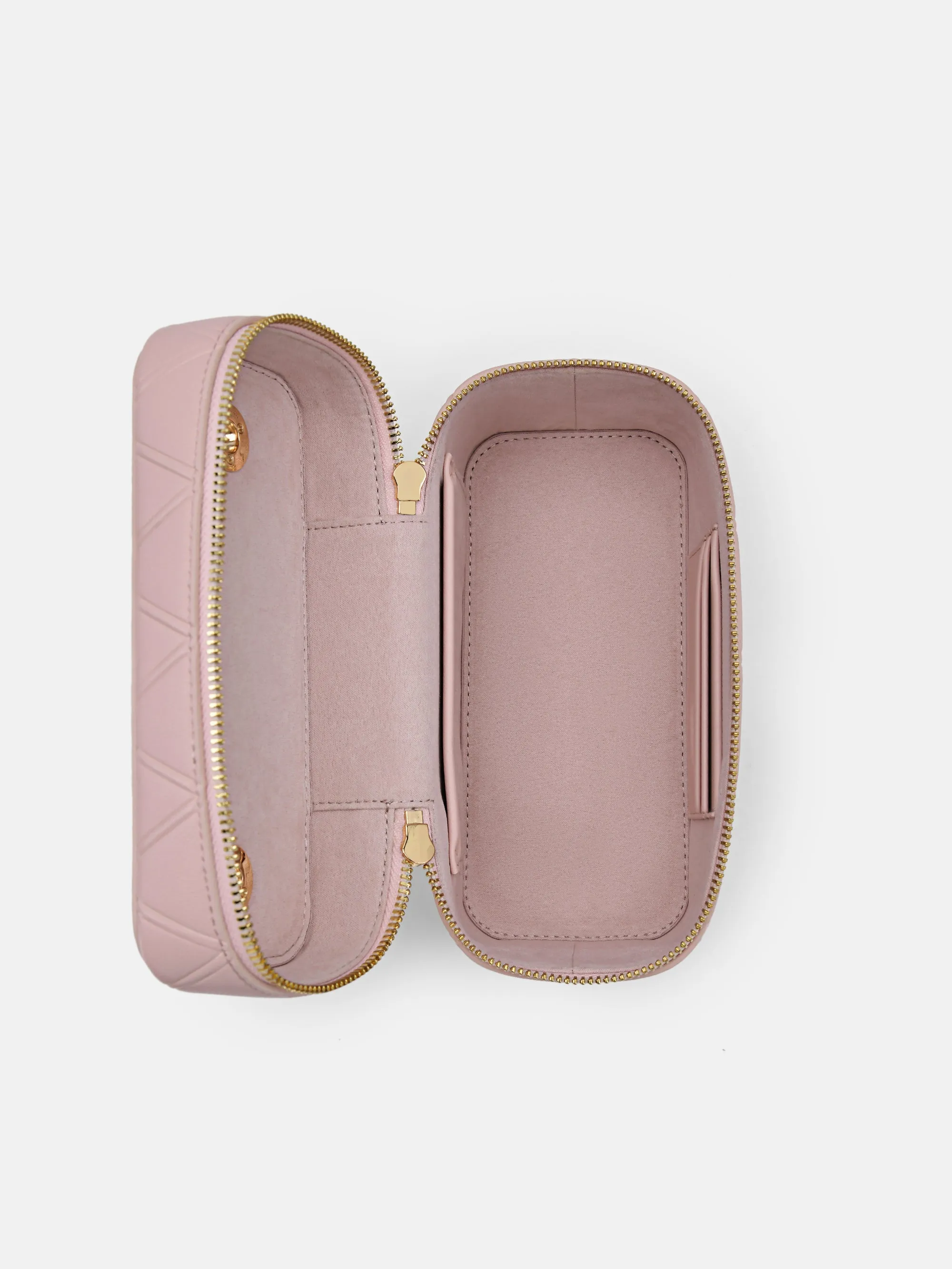 Ari Boxy Shoulder Bag