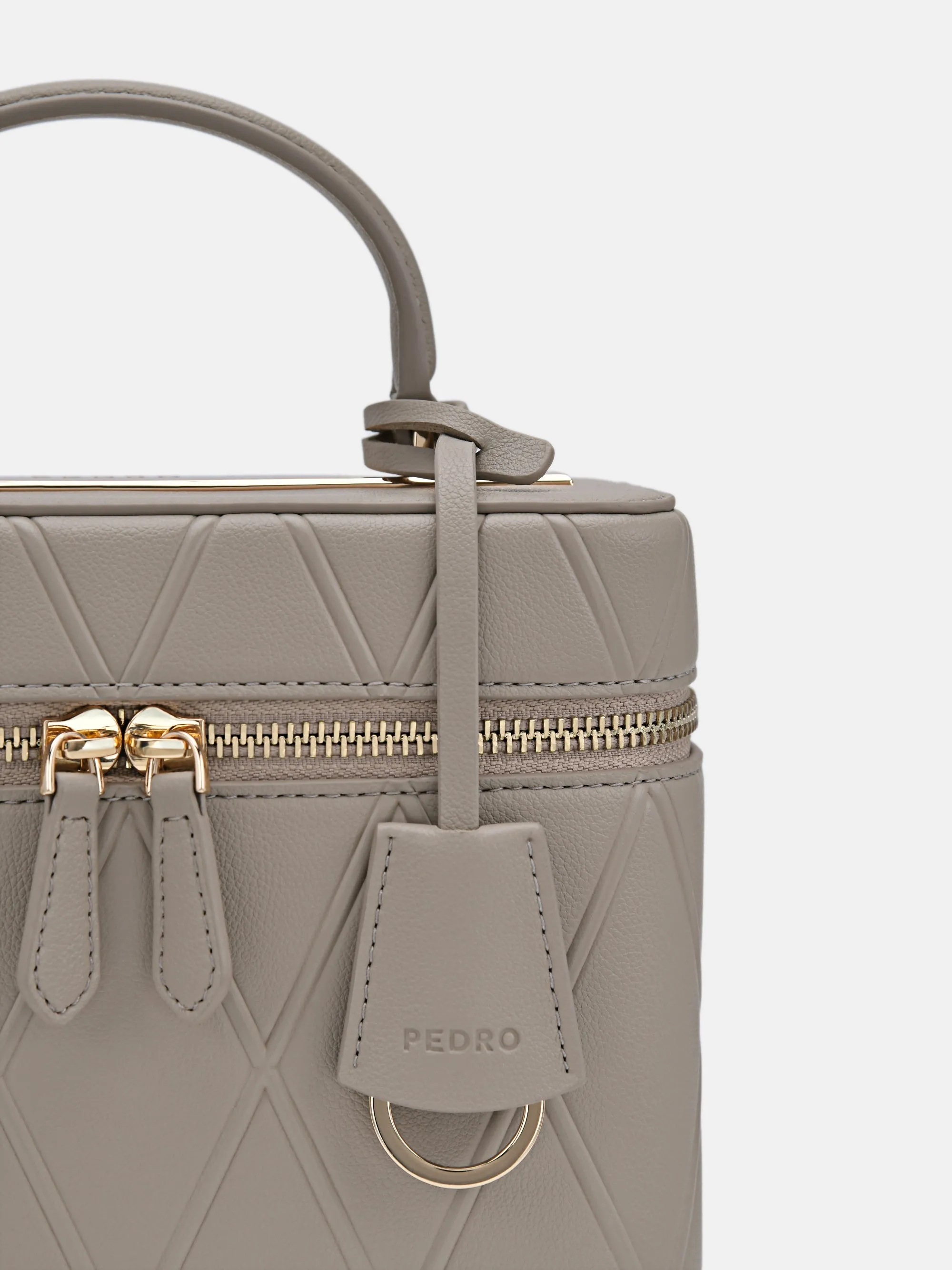 Ari Boxy Shoulder Bag