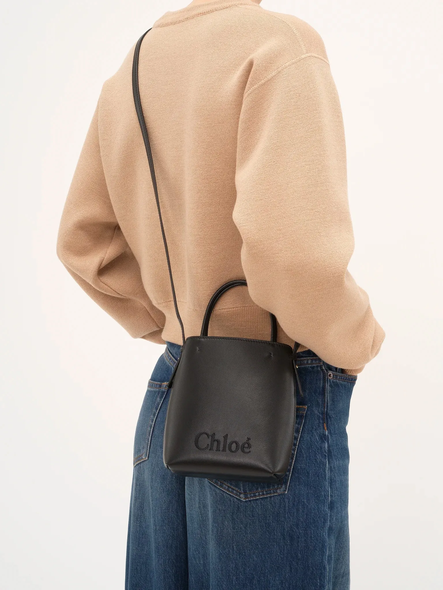 CHLOÉ SENSE BUCKET BAG BLACK