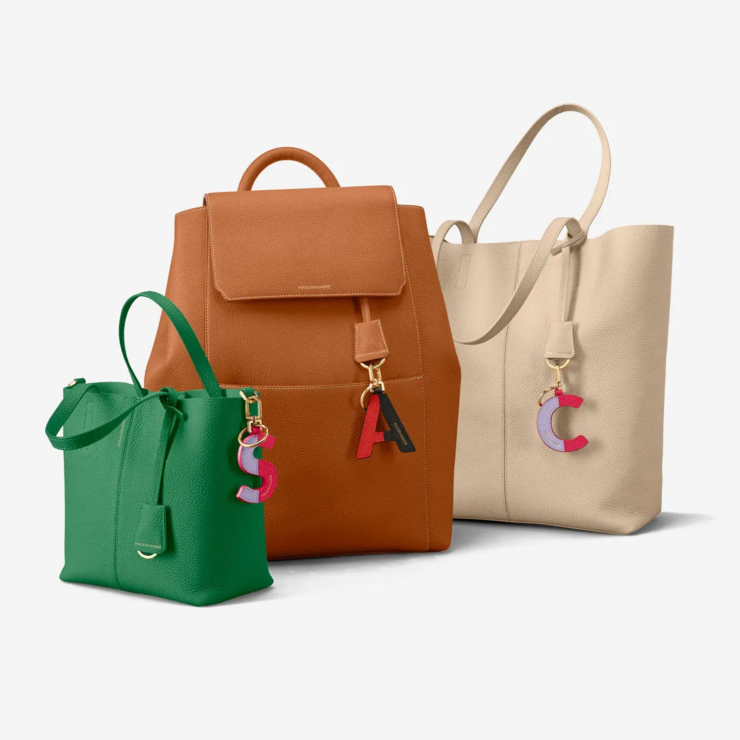 The SABRÉMOJI™ Alphabet Charm G - Rouge Noir